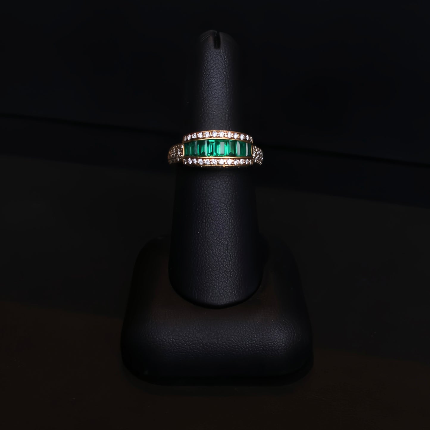 18K Yellow Gold Emerald & Diamond Ring