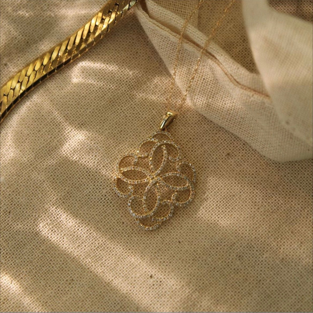 14K Yellow Gold Ladies Diamond Necklace