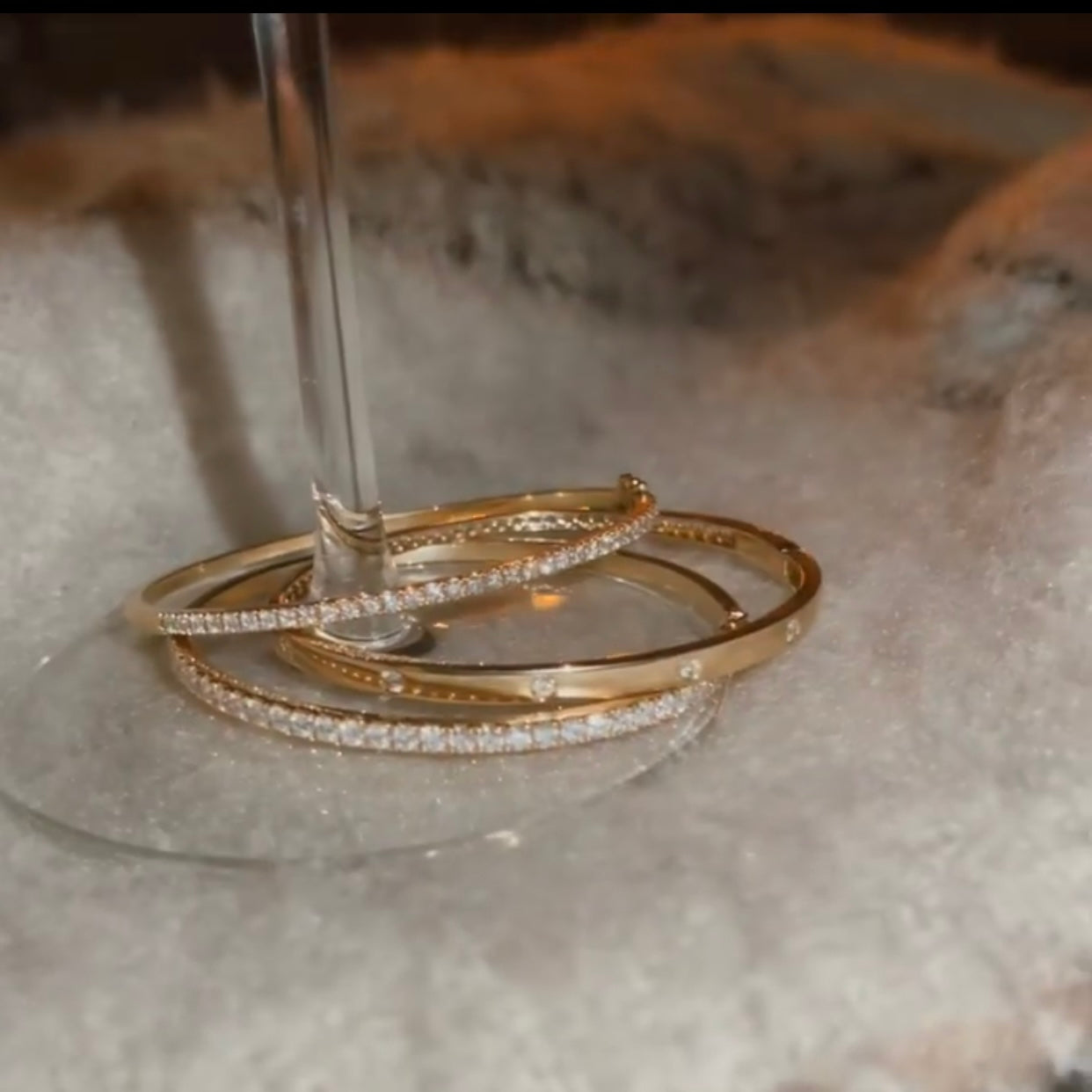 14K Yellow Gold 2ctw Diamond Bangle Bracelet