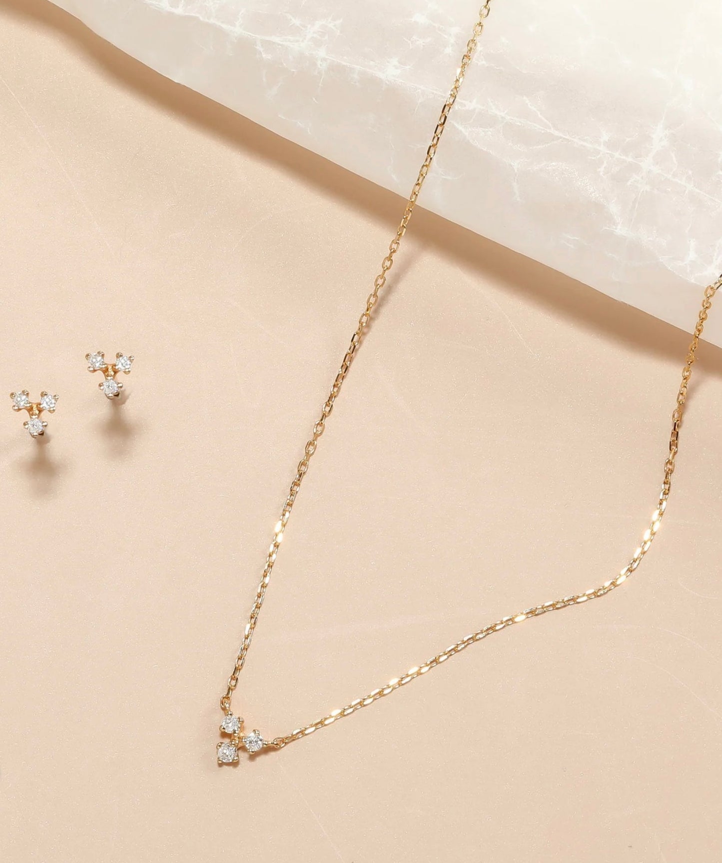 CLOVER | 14K Yellow Gold Diamond Necklace