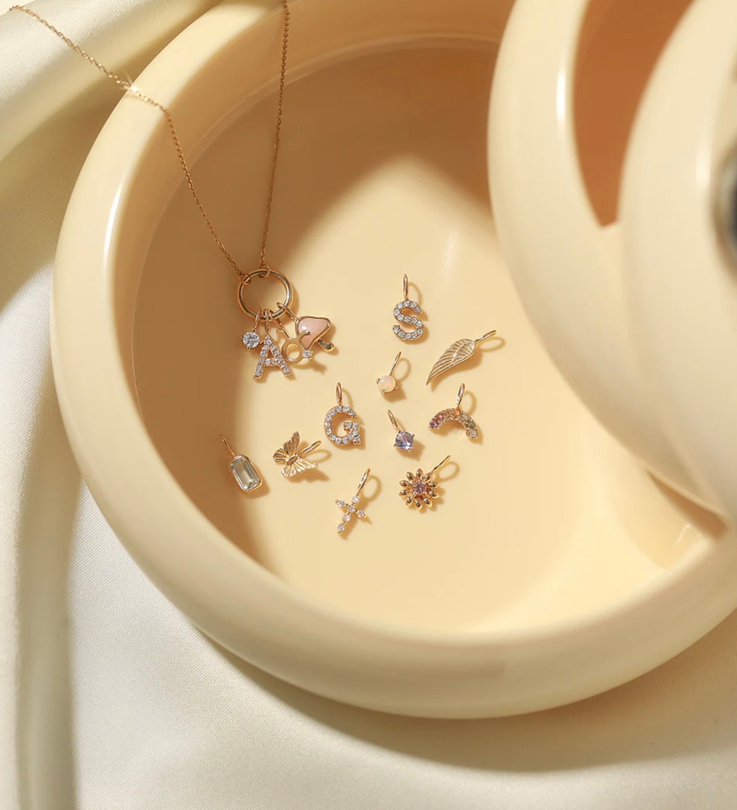 ARC | Rainbow Multi-Gem Charm