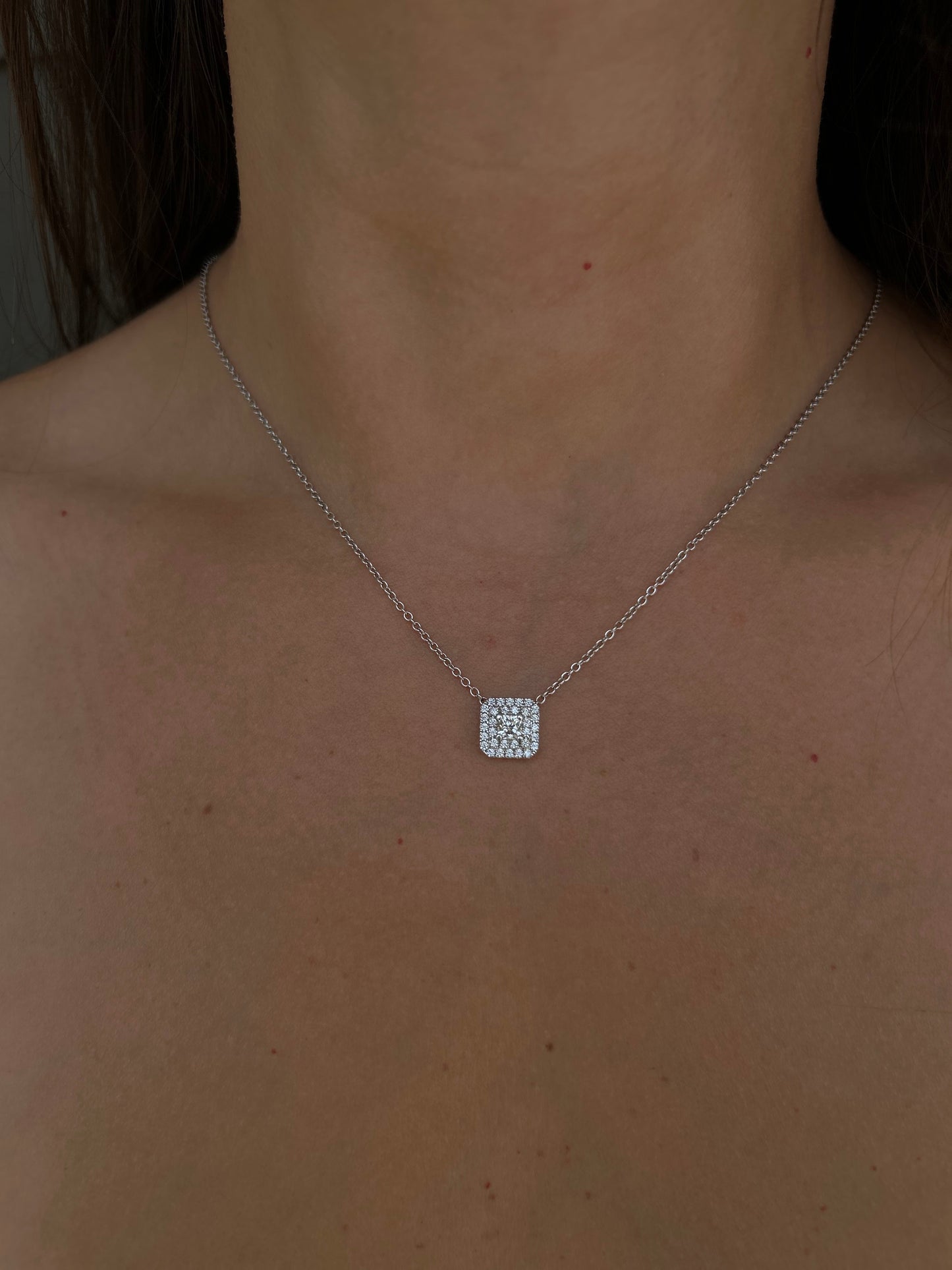 HEARTS ON FIRE 18K White Gold Transcend Double Halo Dream Pendant Necklace