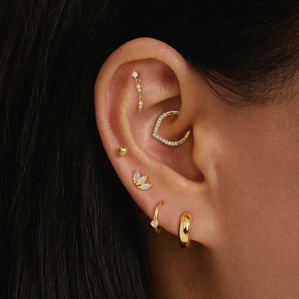 REAGAN | 14K Yellow Gold Diamond Dangling Piercing Earring Front