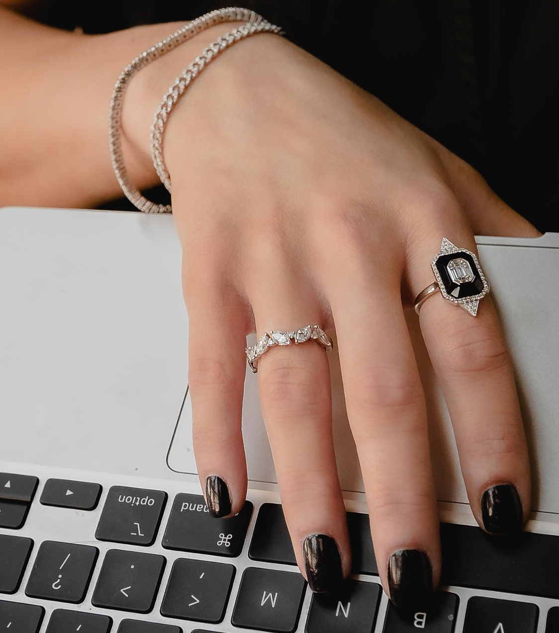 14K White Gold 1.5ctw Fancy Marquise Diamond Band