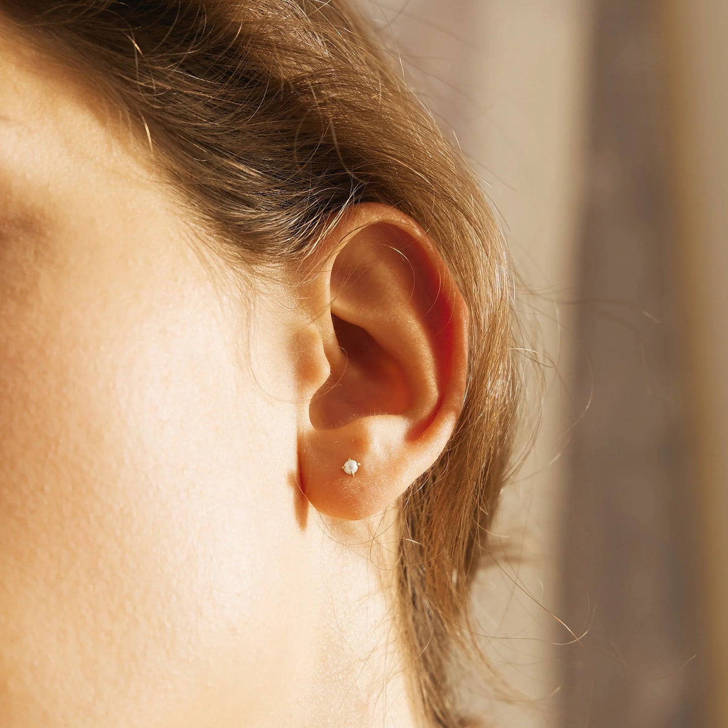 EVANGELINE | Single White Pearl Stud Earring