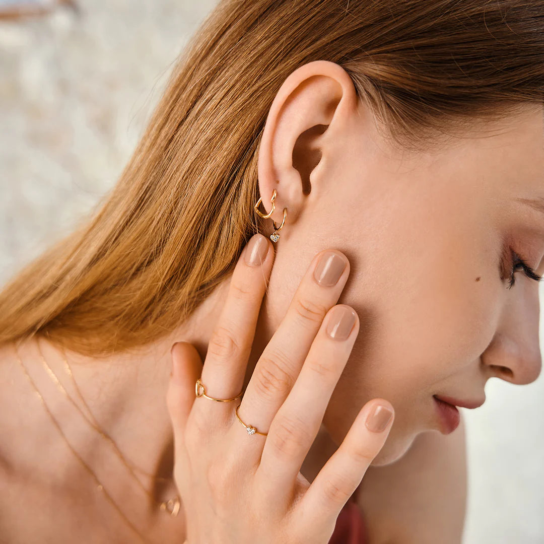 JUlLIETTE | 14K Yellow Gold Single Heart-Shaped Hoop