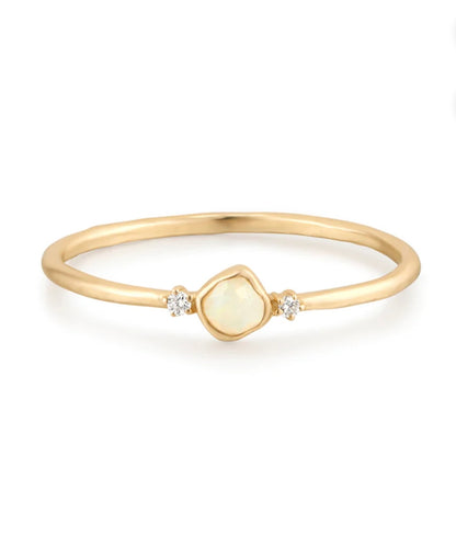 ELYSIA | Opal and Lab-Grown Diamond Ring